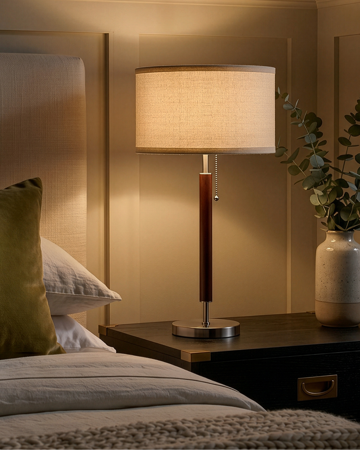 Brightech_CarterTableLamp_Wood_Brown3.png