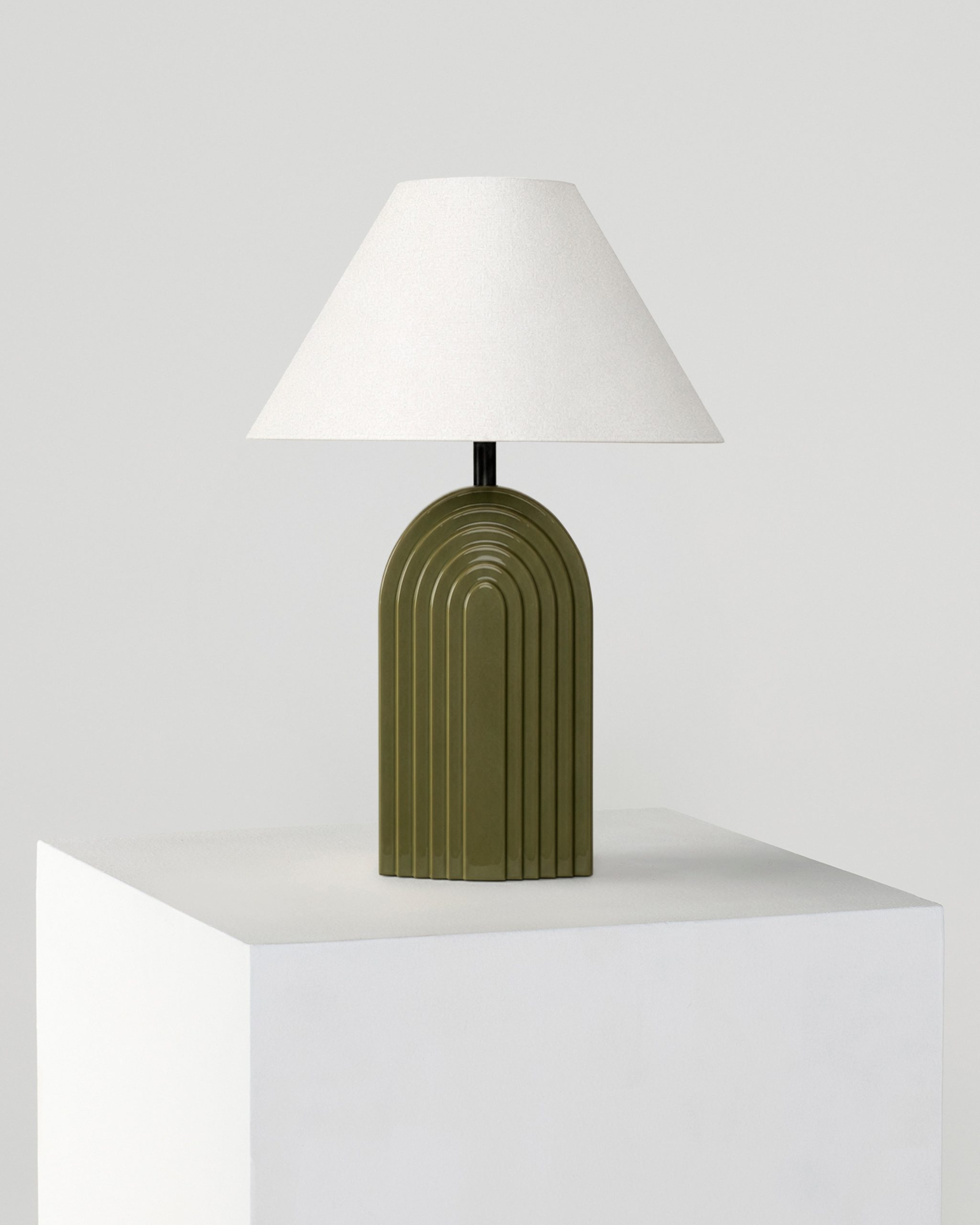 Brightech_PhoebeTableLamp_Ceramic_Green4.jpg